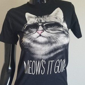 Meow's It Goin' Graphic T Shirt
